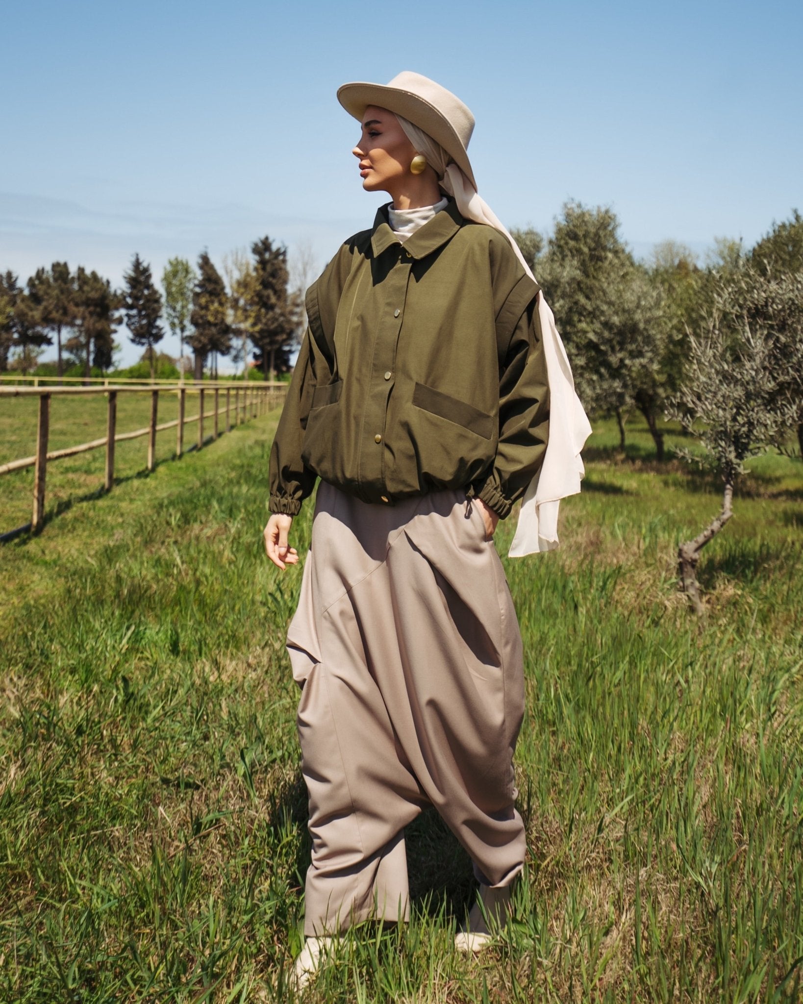 Refined Statement Suit - afroda